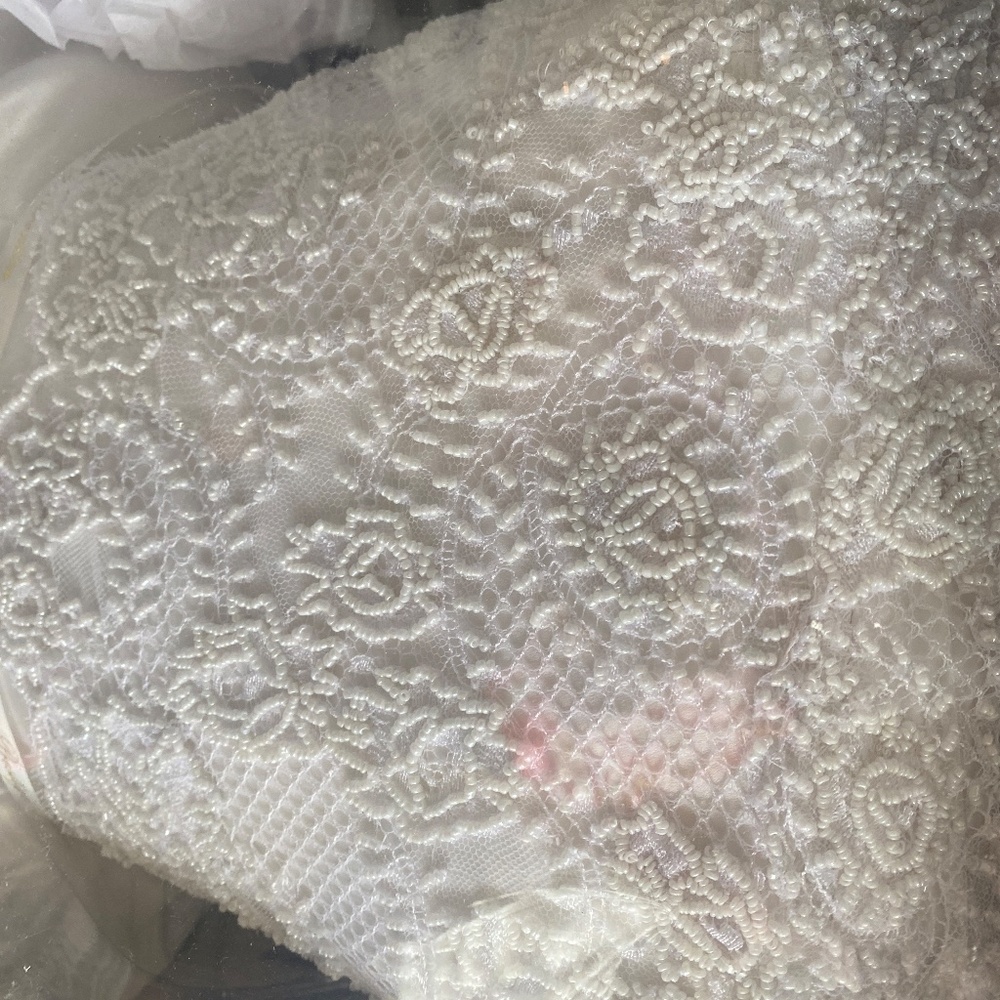 WEDDING DRESS - Picture 5 of 7